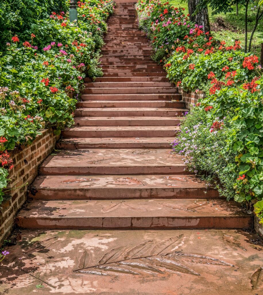 Garden stone steps - Martinez Pro Construction Dallas TX